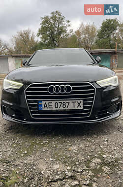 Седан Audi A6 2015 в 