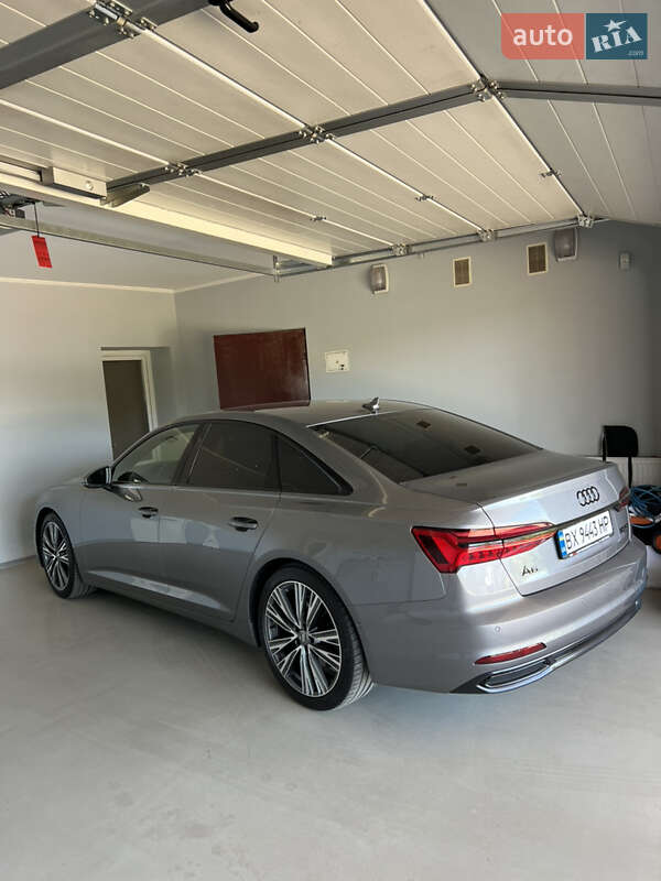 Седан Audi A6 2018 в 
