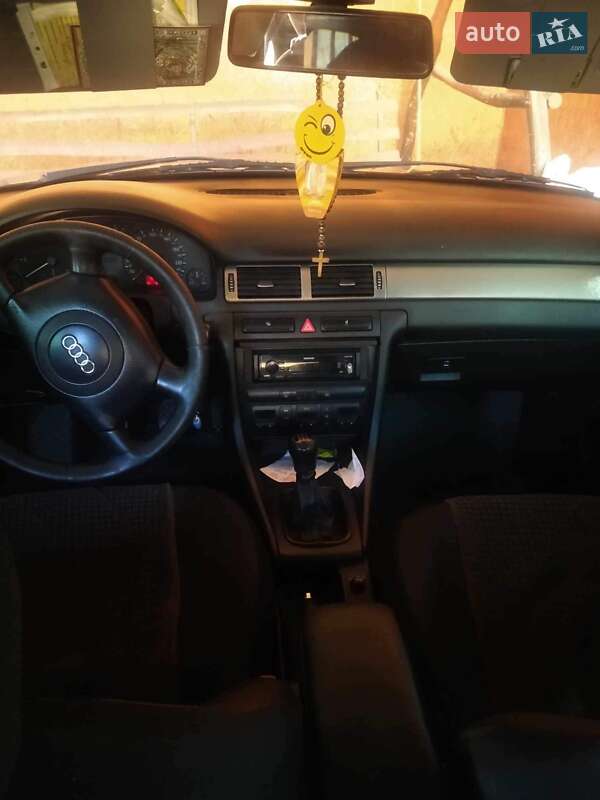 Седан Audi A6 1999 в Ужгороде