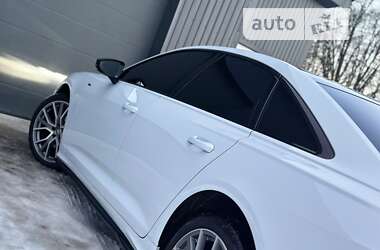 Седан Audi A6 2019 в 