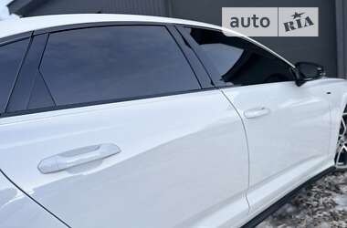 Седан Audi A6 2019 в 