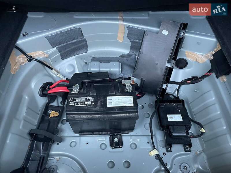 Седан Audi A6 2015 в Киеве