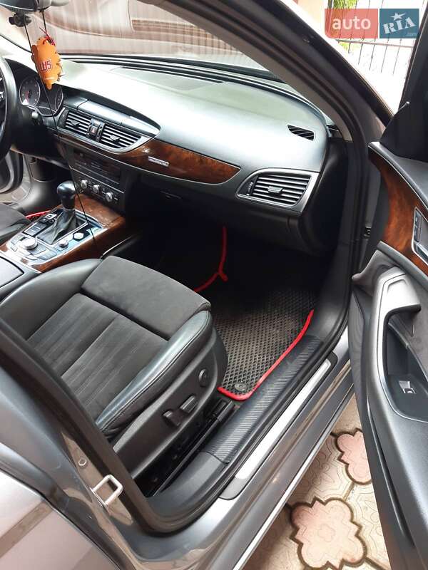 Седан Audi A6 2014 в Ужгороде