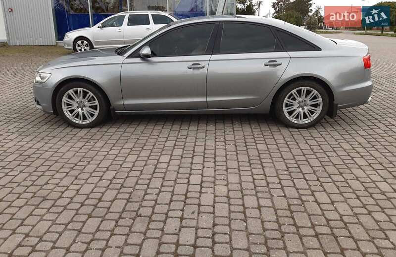 Седан Audi A6 2014 в Ужгороді