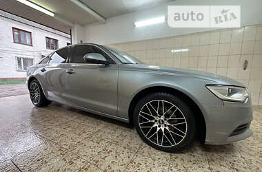 Седан Audi A6 2013 в Звягелі