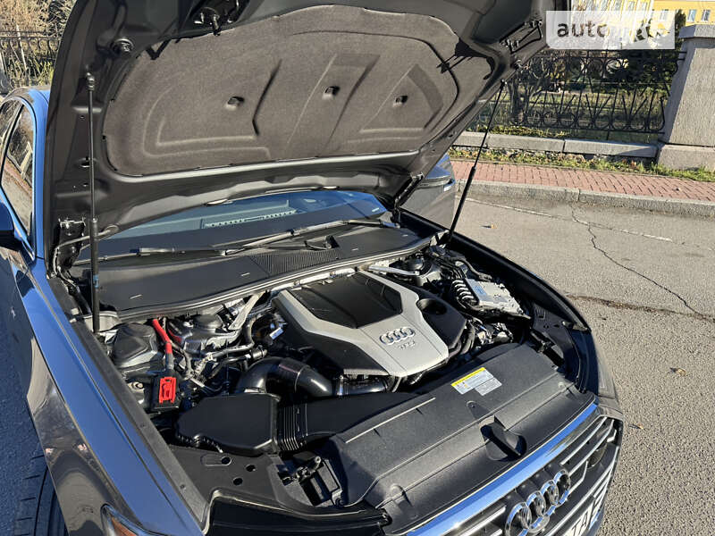Седан Audi A6 2018 в Умані