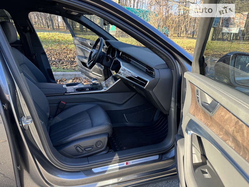 Седан Audi A6 2018 в Умані