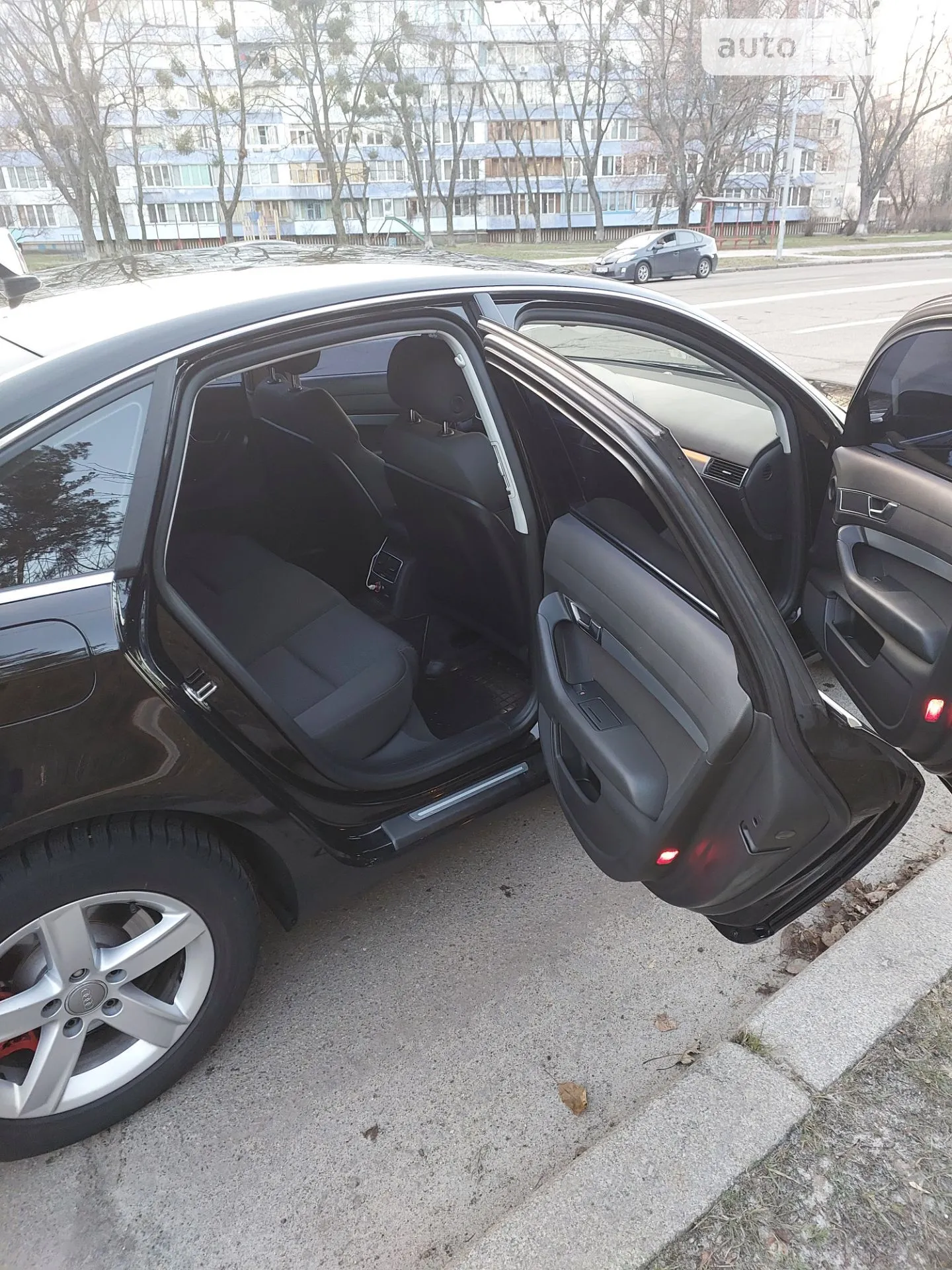 2010 Audi A6 - мініатюра 10