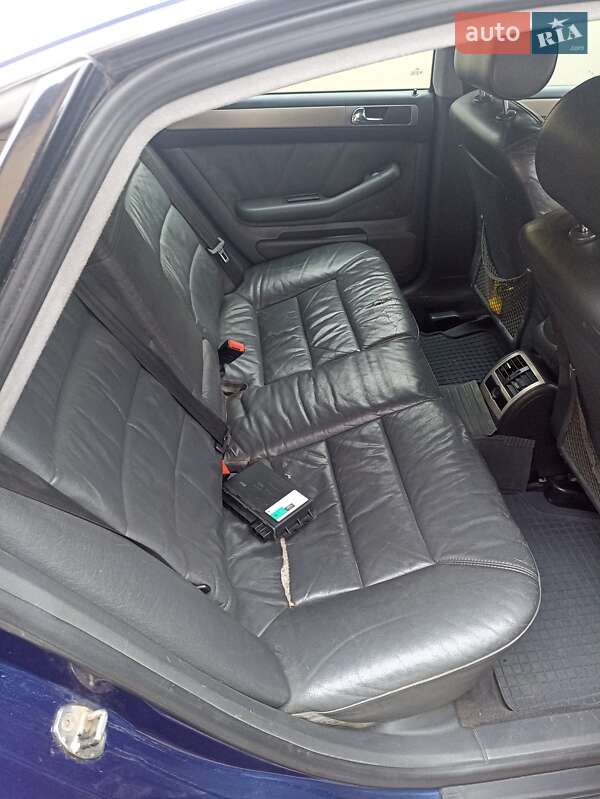 Седан Audi A6 2000 в Шаргороде