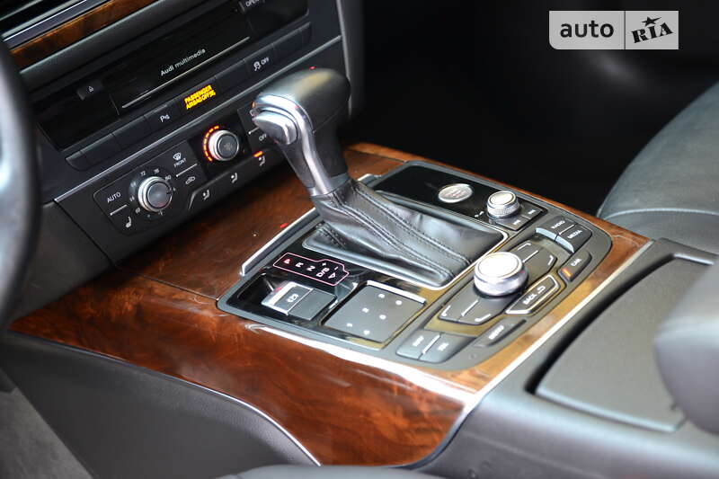 Седан Audi A6 2013 в Луцке