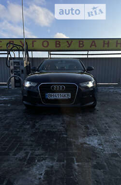 Седан Audi A6 2012 в Гайсине