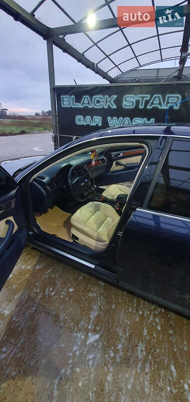 Седан Audi A6 1999 в Городке