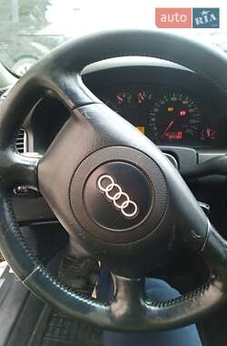 Седан Audi A6 1999 в 