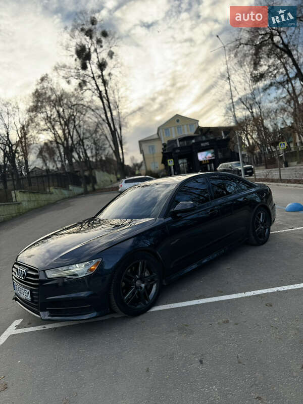 Седан Audi A6 2015 в Чернівцях