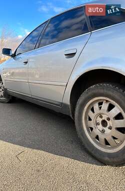Седан Audi A6 1998 в Кривом Роге