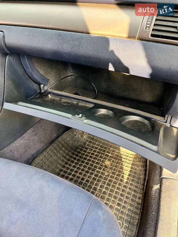 Седан Audi A6 1998 в Кривом Роге