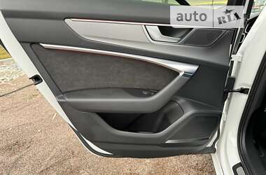 Седан Audi A6 2019 в 