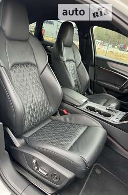 Седан Audi A6 2019 в 