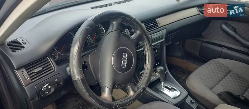 Седан Audi A6 2003 в 