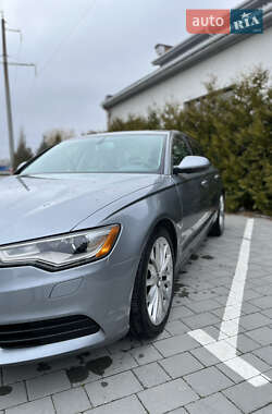 Седан Audi A6 2012 в 