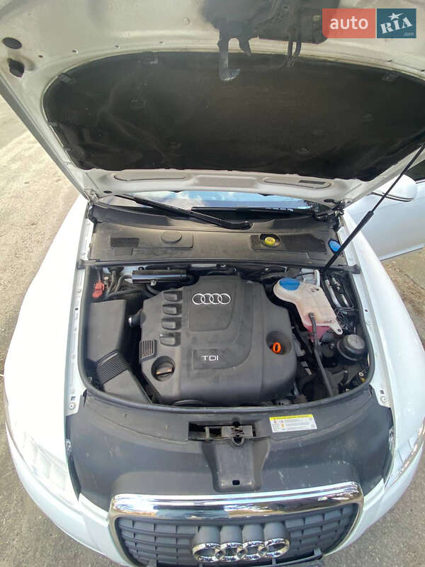 Универсал Audi A6 2010 в Светловодске