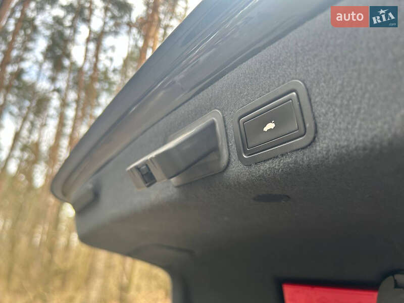 Седан Audi A6 2012 в Киеве