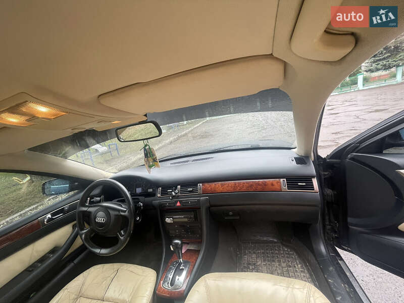 Седан Audi A6 2001 в Городку