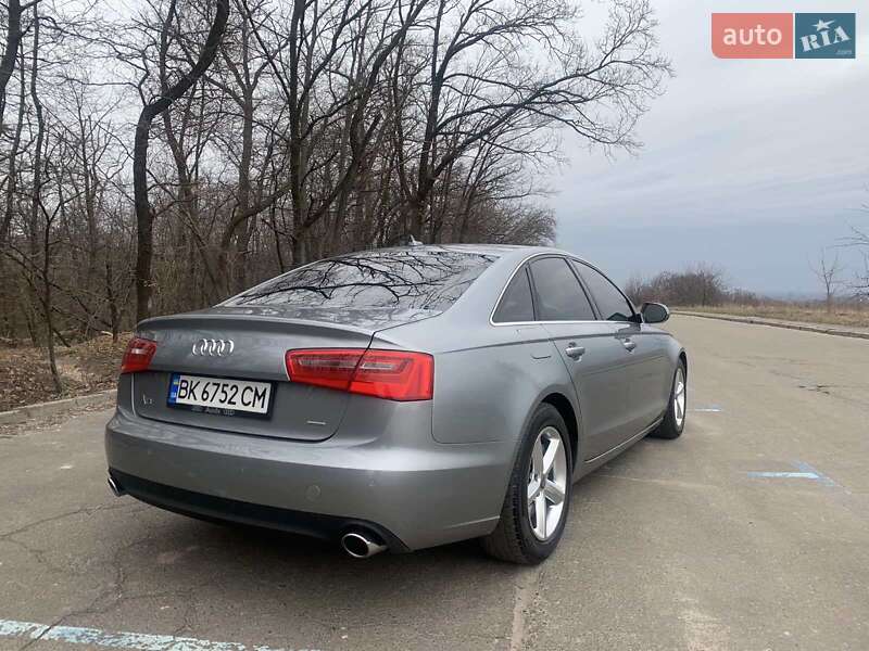Седан Audi A6 2014 в Киеве