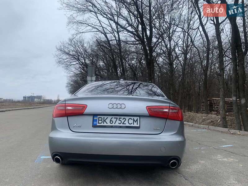 Седан Audi A6 2014 в Киеве
