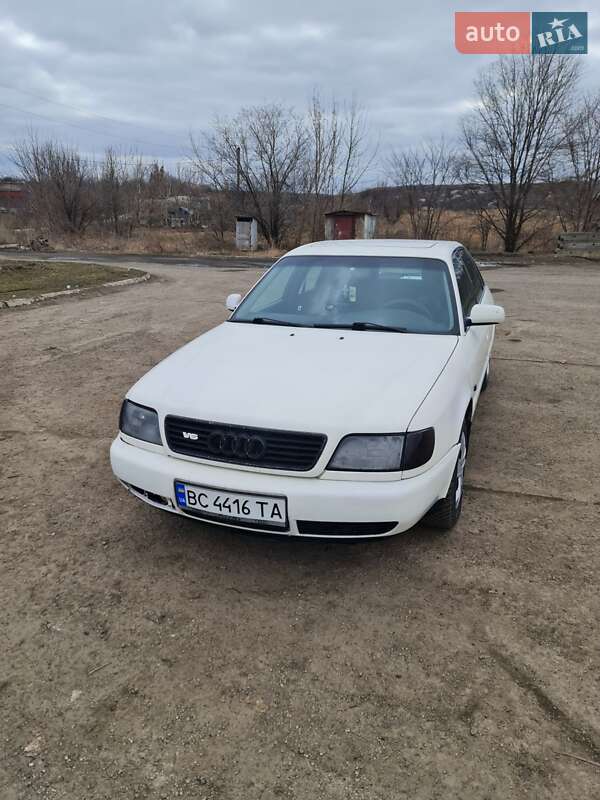 Седан Audi A6 1995 в Львові