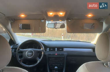Седан Audi A6 2002 в Шацке