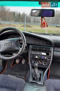 Седан Audi A6 1995 в Стебнику