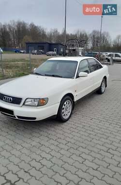 Седан Audi A6 1995 в Стебнику