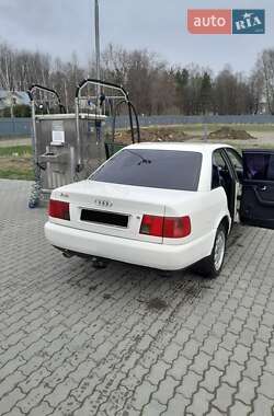 Седан Audi A6 1995 в Стебнику