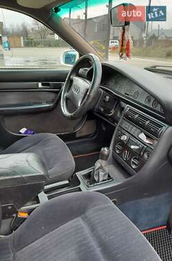 Седан Audi A6 1995 в Стебнику
