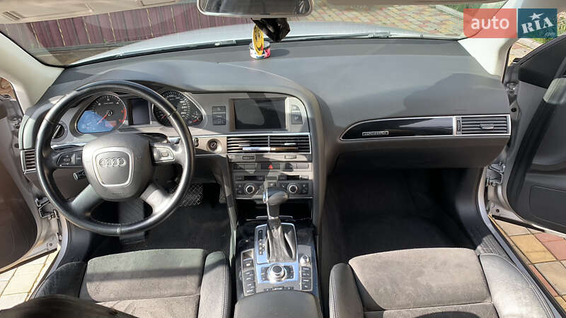 Седан Audi A6 2004 в Болграде