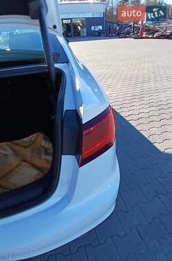 Седан Audi A6 2018 в 
