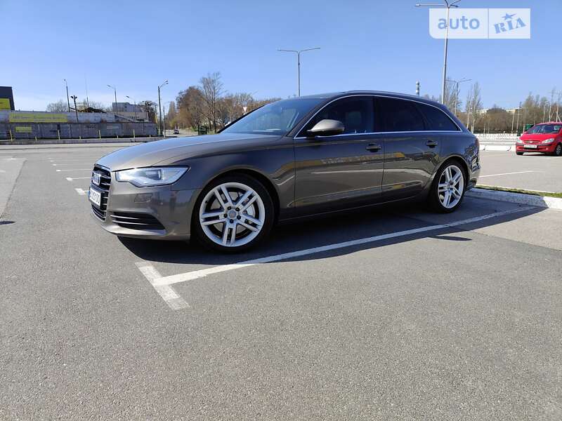 Универсал Audi A6 2012 в Киеве