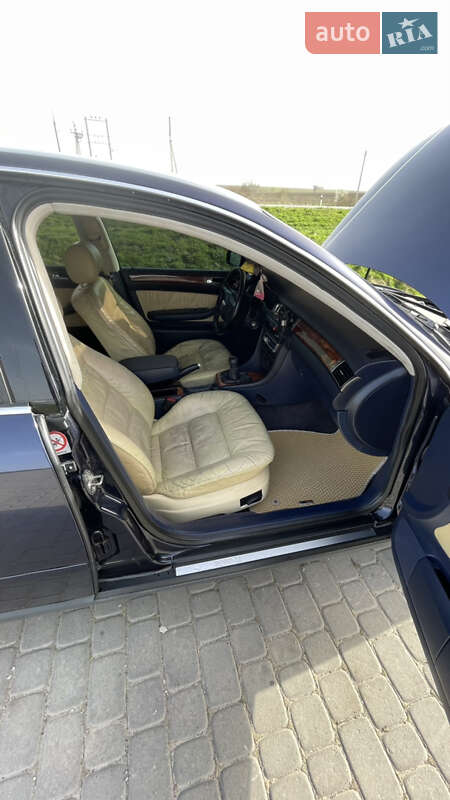 Седан Audi A6 1999 в Городке