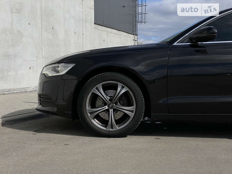 Седан Audi A6 2014 в Буче