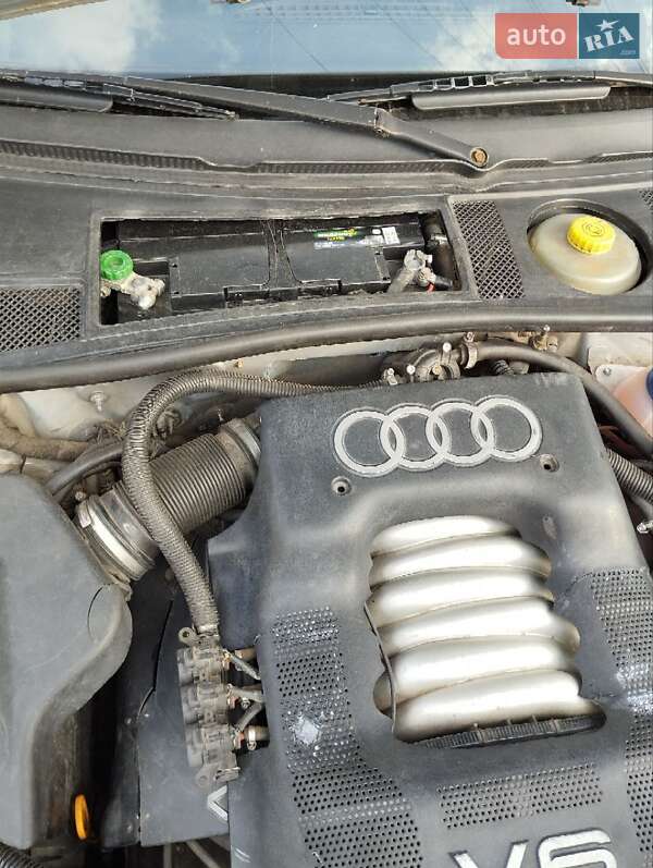 Седан Audi A6 1998 в Сумах
