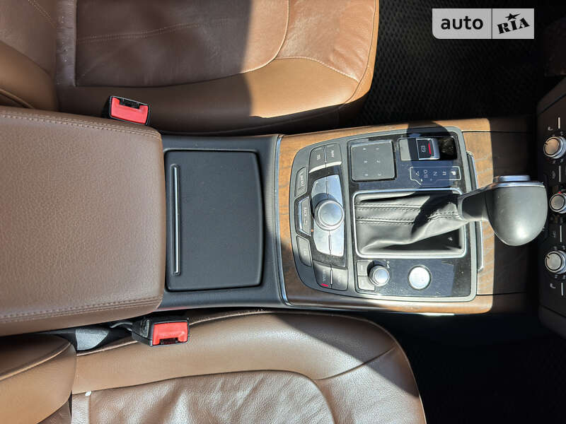 Седан Audi A6 2014 в Ивано-Франковске