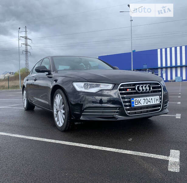 Седан Audi A6 2014 в Ровно