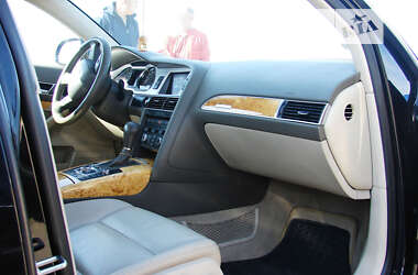 Седан Audi A6 2010 в 