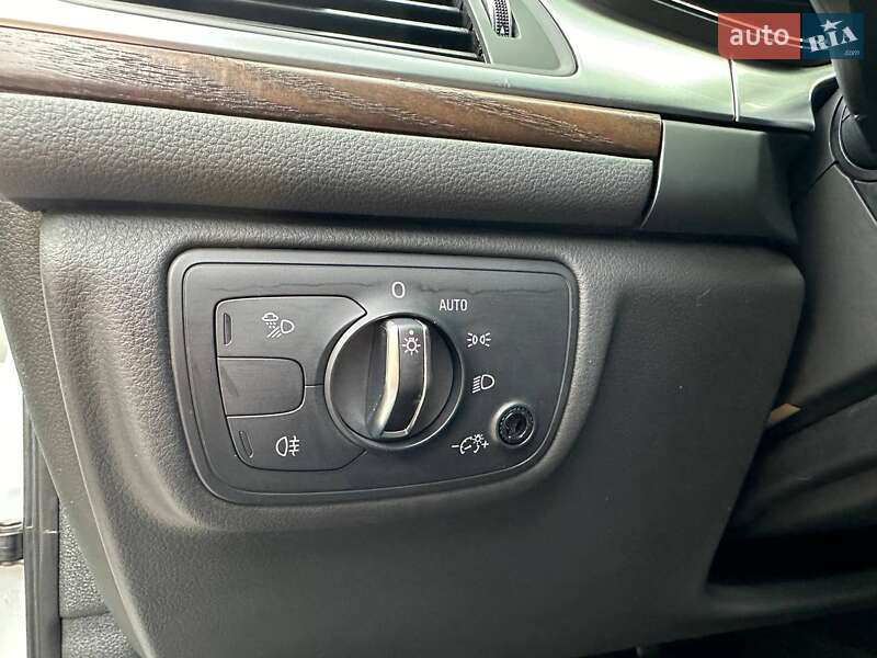 Седан Audi A6 2015 в Одессе