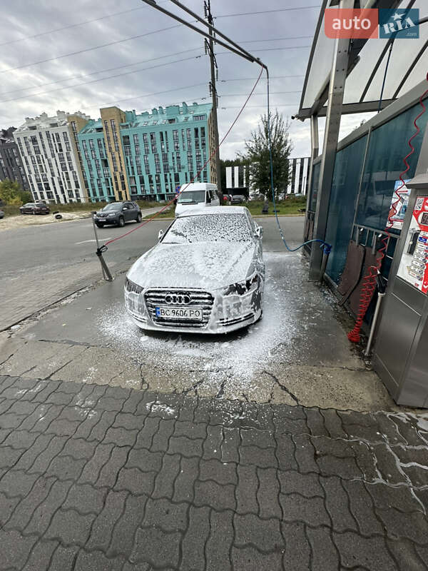 Седан Audi A6 2014 в Львове