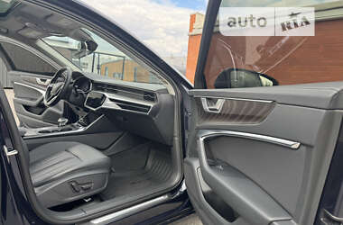 Седан Audi A6 2019 в 