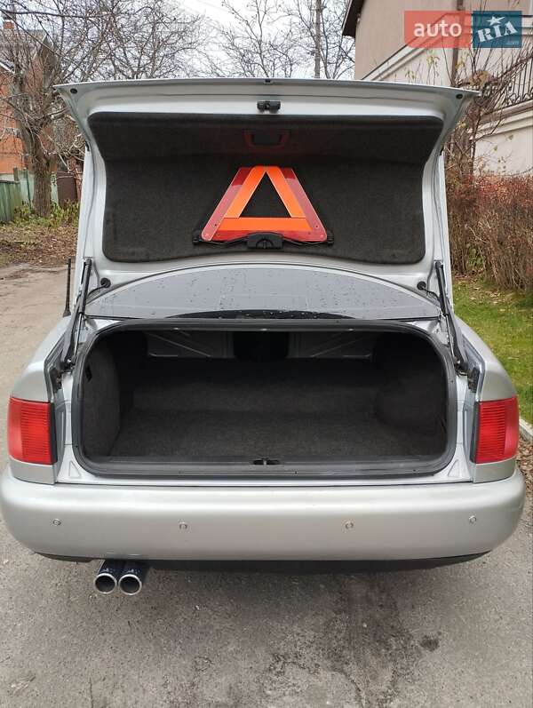 Седан Audi A6 1997 в Киеве