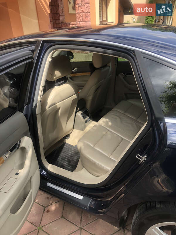 Седан Audi A6 2010 в Ивано-Франковске