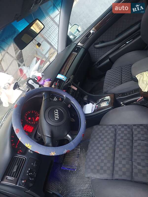 Универсал Audi A6 1998 в Днепре